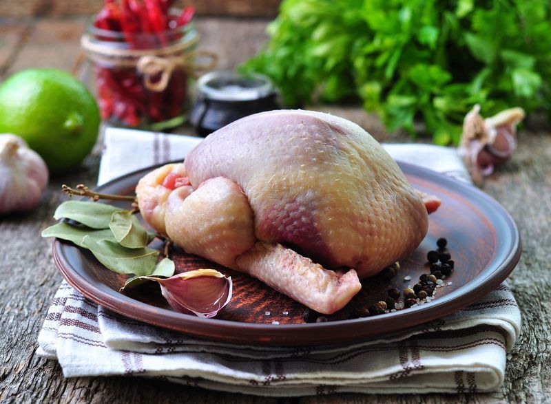 Grossiste, distributeur de pigeon entier halal en ile de France proche de Paris